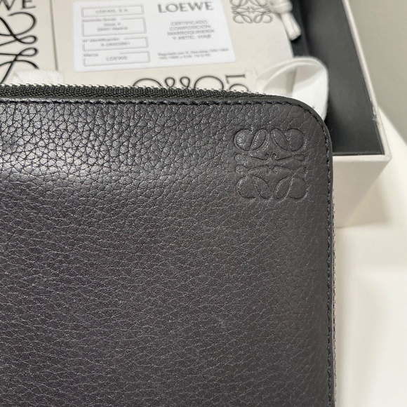 Loewe Navy leather zip wallet - Picture 2 of 11